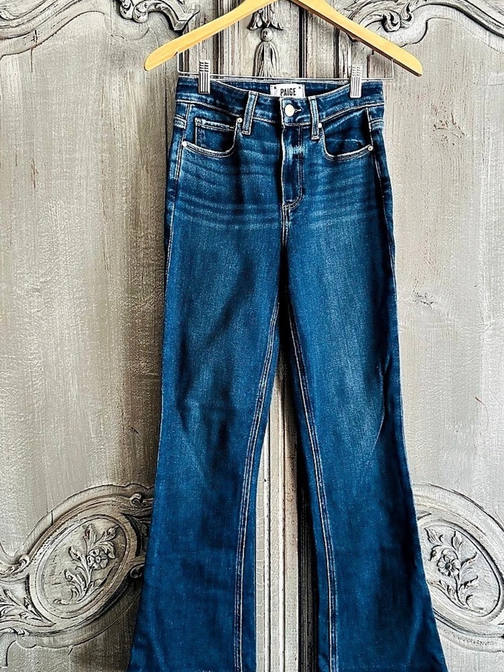 Paige Colette Crop Flare Jeans in Blue Waist 26 Like New